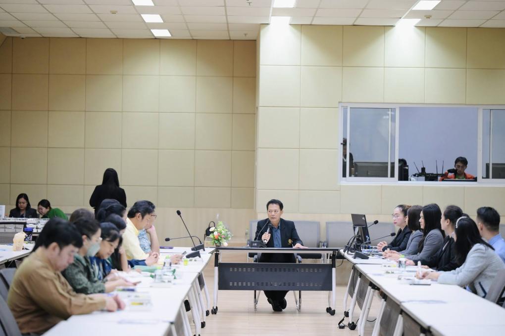 บุคลากรของสำนักวิทยบริการและเทคโนโลยีสารสนเทศ  เข้าร่วมอบรมการจัดการความรู้ (KM) เรื่อง “การจัดซื้อจัดจ้างโดยวิธีเฉพาะเจาะจง และข้อควรระวังในการปฏิบัติงาน” ณ ห้อง SU 504 อาคารนิวัติสโมสร มหาวิทยาลัยราชภัฏเพชรบุรี