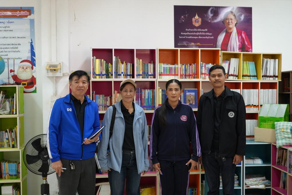 สำนักวิทยบริการฯ มหาวิทยาลัยราชภัฏเพชรบุรี ลงพื้นที่สำรวจห้องสมุดโรงเรียนตำรวจตระเวนชายแดนบ้านโป่งลึก ตำบลห้วยแม่เพรียง อำเภอแก่งกระจาน จังหวัดเพชรบุรี เพื่อเป็นการเตรียมความพร้อมการในการดำเนินงานกิจกรรมภายใต้โครงการหลัก โครงการยกระดับคุณภาพการศึกษาด้วยนวัตกรรมการเรียนรู้สมัยใหม่ในจังหวัดเพชรบุรี และประจวบคีรีขันธ์ 