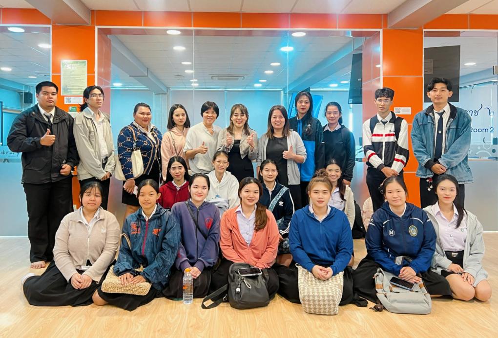 สำนักวิทยบริการและเทคโนโลยีสารสนเทศ มหาวิทยาลัยราชภัฏเพชรบุรี จัดอบรมเชิงปฏิบัติการหลักสูตร “AI เพื่อการสื่อสารงานวิจัยและการนำเสนออย่างมืออาชีพ (AI for Research Communication and Professional Presentation)” ให้แก่นักศึกษาสาขาวิทยาศาสตร์และเทคโนโลยีการอาหาร