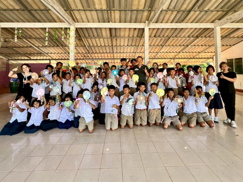 สำนักวิทยบริการและเทคโนโลยีสารสนเทศ ลงพื้นที่ดำเนินกิจกรรมส่งเสริมการอ่านด้านสิ่งแวดล้อม ให้แก่คณะครูและนักเรียน ณ โรงเรียนตำรวจตระเวนชายแดนบ้านท่าวังหิน ระดับชั้นประถมศึกษาปีที่ 1 - 6 จำนวน 50 คน เพื่อส่งเสริมทักษะการเรียนรู้ การอนุรักษ์ทรัพยากรธรรมชาติ