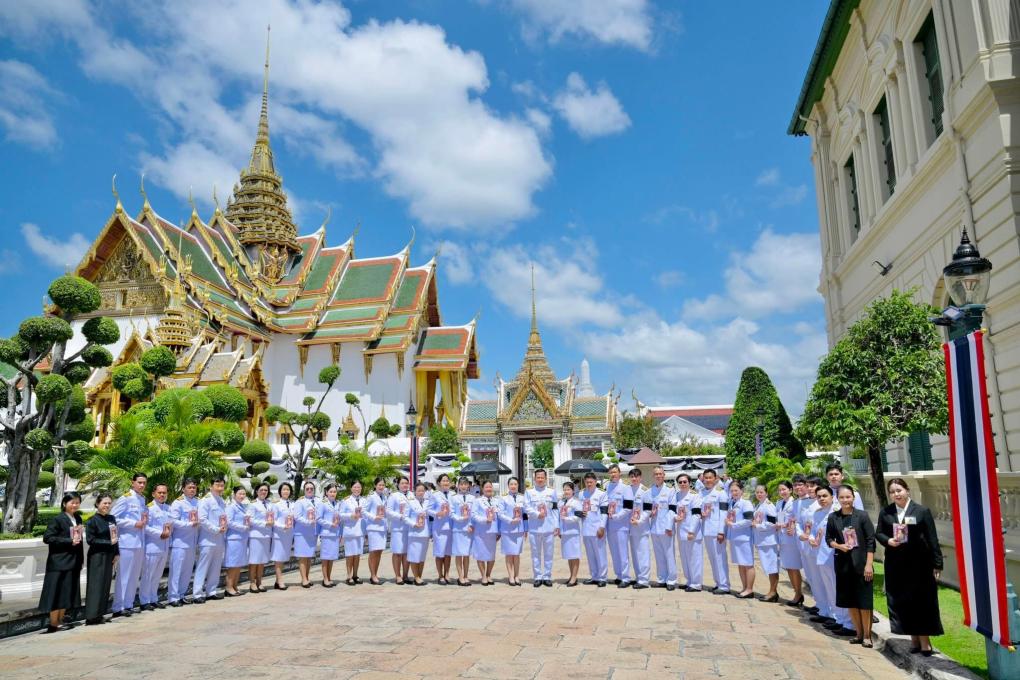 ผู้บริหารและบุคลากร สำนักวิทยบริการและเทคโนโลยีสารสนเทศ มหาวิทยาลัยราชภัฏเพชรบุรี ร่วมเป็นเจ้าภาพบำเพ็ญกุศลถวายพระบรมศพ สมเด็จพระนางเจ้าสิริกิติ์ พระบรมราชินีนาถ พระบรมราชชนนีพันปีหลวง ณ พระที่นั่งดุสิตมหาปราสาท ในพระบรมมหาราชวัง